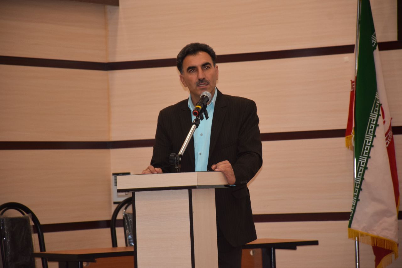 افتخار می‌کنم دایی‌زاده تاج‌گردونم/ آقای تاج‌گردون در چینش نیروها و مشاورانت تجدید نظر کن