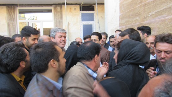 بهره‌برداری تاج‌گردون از فضای هیجانی جشن‌ها علیه منتقدان