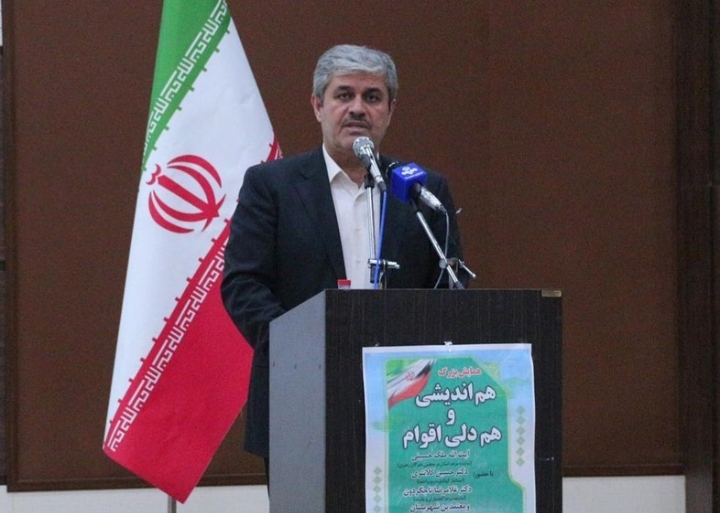 تاج‌گردون: تفنگت را زمین بگذار /زبان قهر چنگیزی است