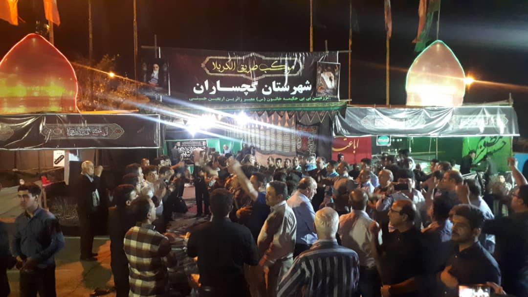 شبی با موکب‌های زائران امام حسین(ع) در گچساران+فیلم و تصاویر