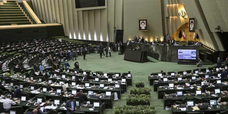 آغاز نشست غیر علنی نمایندگان برای بررسی مسائل داخلی پارلمان