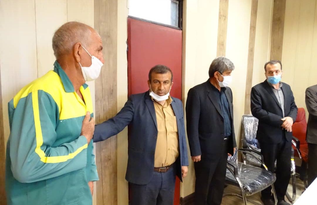 تجلیل از شهروندان نمونه و کارکنان بازنشسته شهرداری باشت