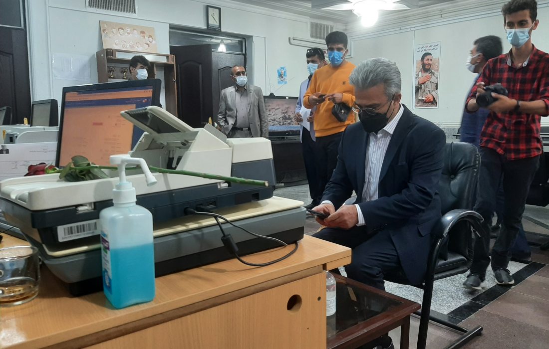 ساسان تاج‌گردون هم ثبت‌نام کرد+عکس