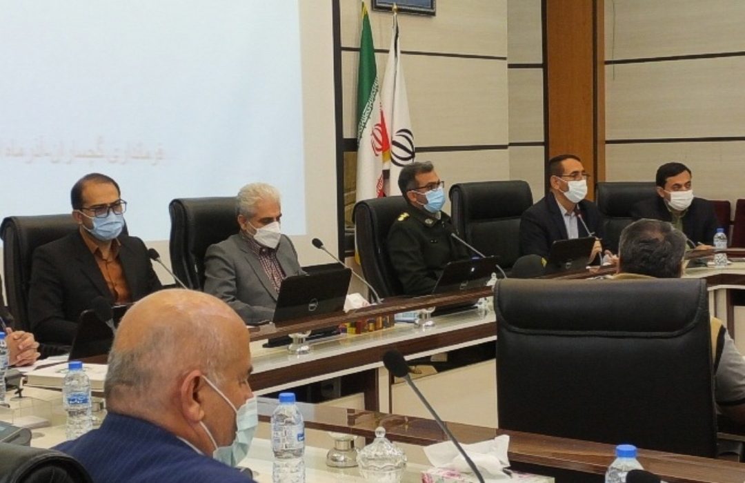 کاغذبازی را کنار گذاشته، مطیع قانون باشید/مدیر کم‌کار نمی‌خواهیم/مدیر باید میدانی باشد