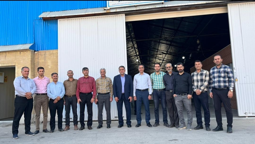 بازدید سرزده مدیرعامل نفت و گاز گچساران از اداره تدارکات و امور کالا