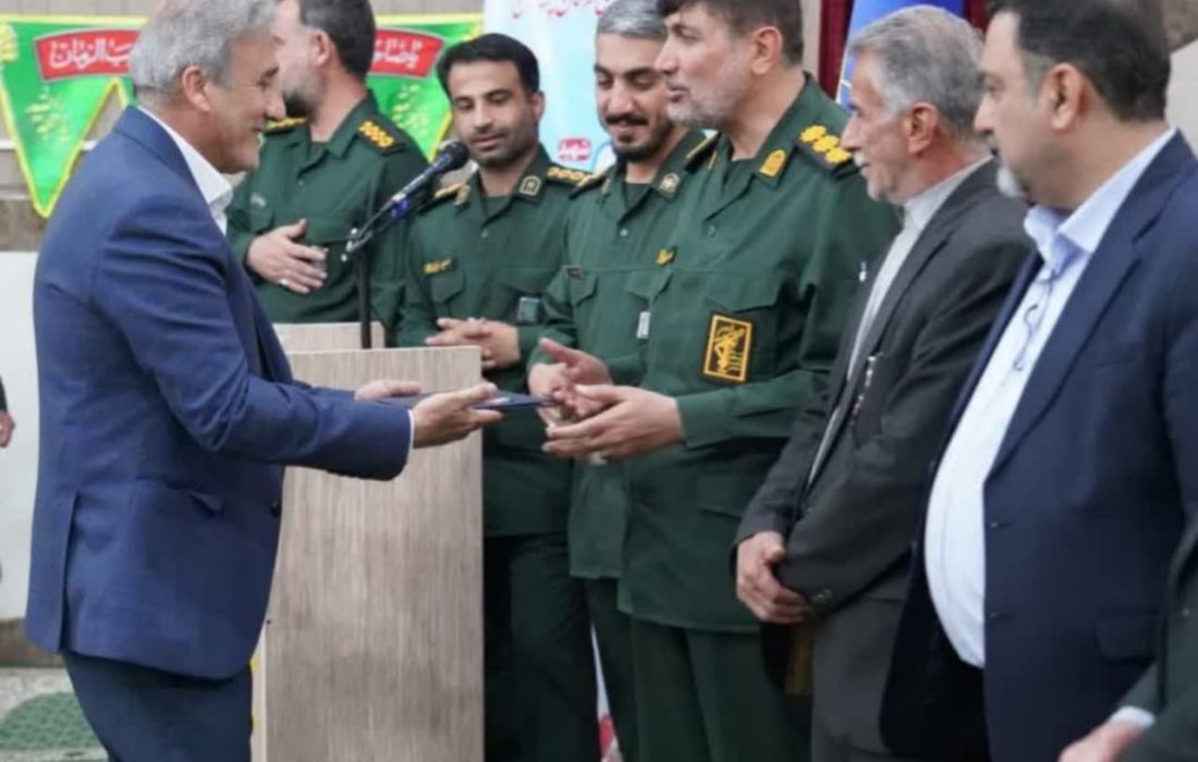 تجلیل مدیرعامل نفت گچساران از فرمانده ناحیه مقاومت بسیج این شهرستان