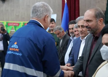 تجلیل از عوامل مهار آتش‌سوزی مسیر خطوط دشت بلوط نفت گچساران