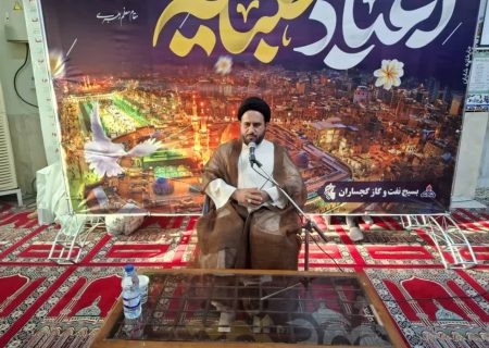 کارکنان صنعت نفت جهادگران عرصه تولید در دفاع از انقلاب در فضای اقتصادی هستند