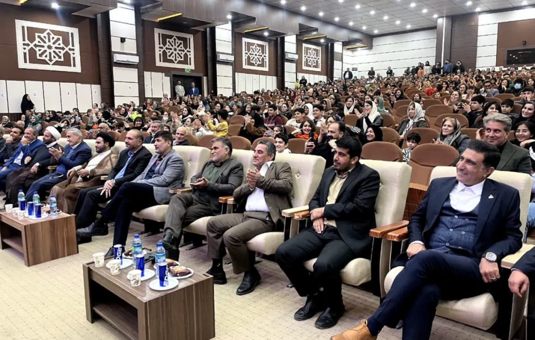 تجلیل از خانوادههای دارای فرزند سوم در جشن بزرگ دهه فجر شرکت نفت گچساران