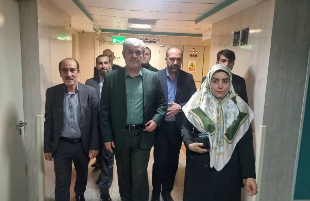 بازدید تاجگردون و سرپرست دانشگاه علوم پزشکی یاسوج از بیمارستان نرگسی گچساران