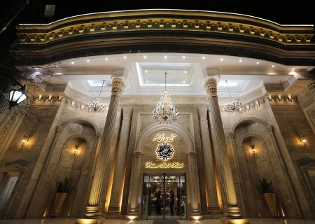 مقایسه کامل هتل بین‌المللی قصر مشهد با هتل مدینه‌الرضا