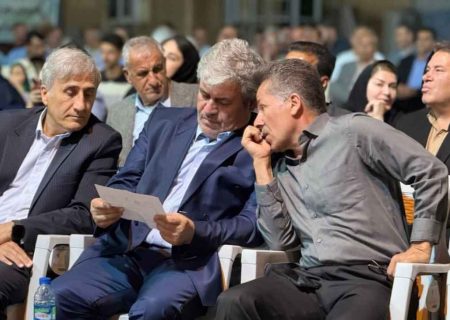  حضور غلام‌رضا تاج‌گردون در جشن بزرگداشت مقام معلم در گچساران