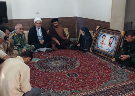 خون شهدا برای وطن عزت‌آفرین است