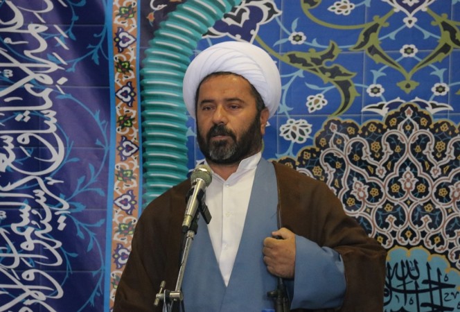 هشدار امامجمعه موقت گچساران درباره پیامدهای گرانی بنزین / حجتالاسلام صفایی: مراقب مردم باشید