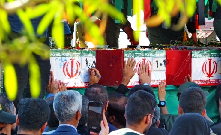 وداع جانسوز گچسارانی‌ها با لاله‌های فاطمی+ فیلم