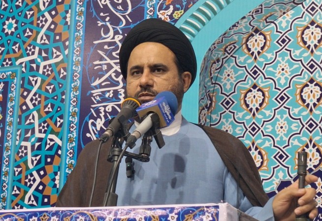 حل مشکلات اقتصادی مردم، اولویت فوری مسئولان است