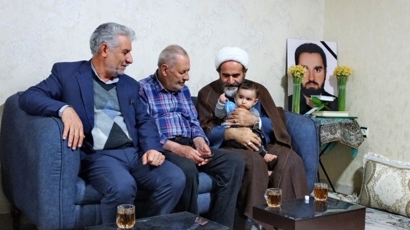 تجدید میثاق مسئولان با خانواده‌های شهدای امنیت گچساران+ تصاویر