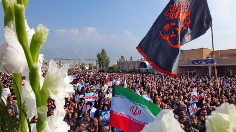 تصاویری متفاوت از تشییع «شهدای امنیت» در گچساران