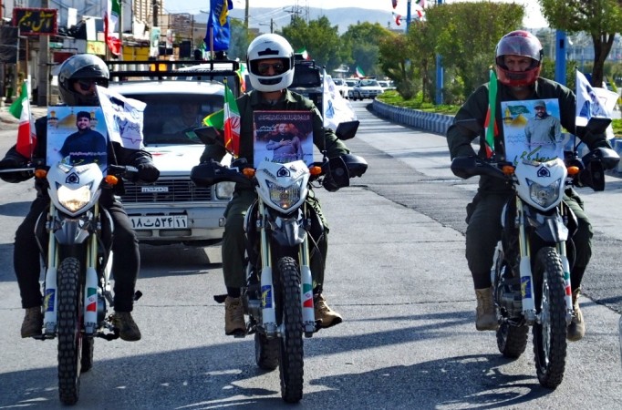 رژه موتوری و خودرویی در گچساران+ تصاویر و فیلم