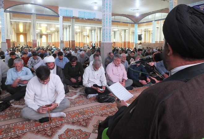 طنین خوش «دعای عرفه» در گچساران+ تصاویر