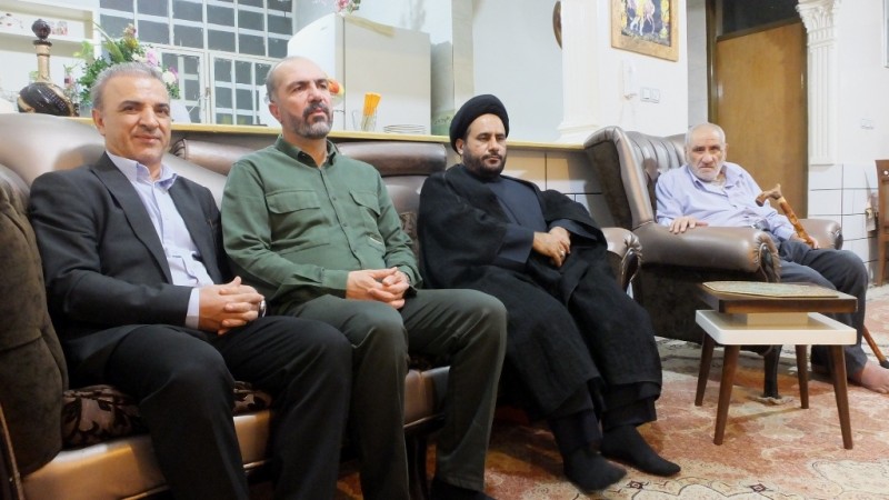 دیدار مسئولان گچساران با خانوادههای معظم شهدا+ تصاویر