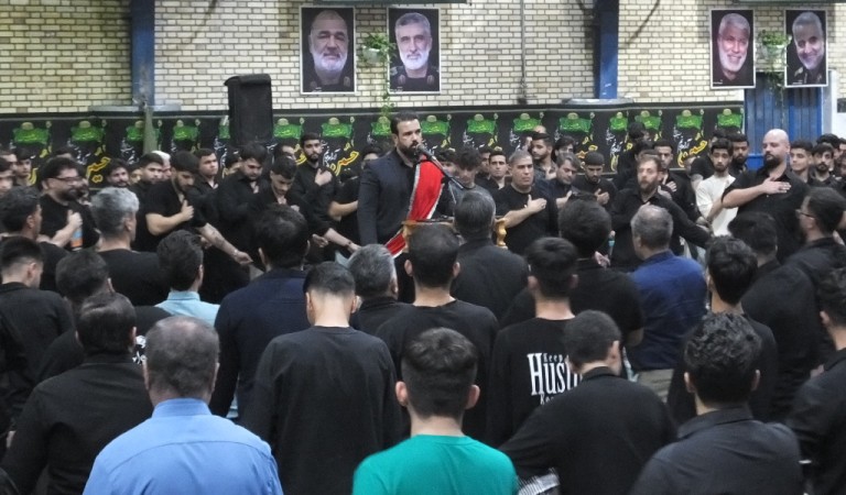 عزاداری حسینی در گچساران با نوای گرم سید رضا سجادی + فیلم و تصاویر