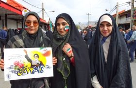 جلوه‌ای از حضور باشکوه مردم گچساران در ۲۲ بهمن+ فیلم