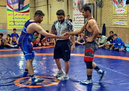 رقابت‌های جذاب کشتی در گچساران+ تصاویر