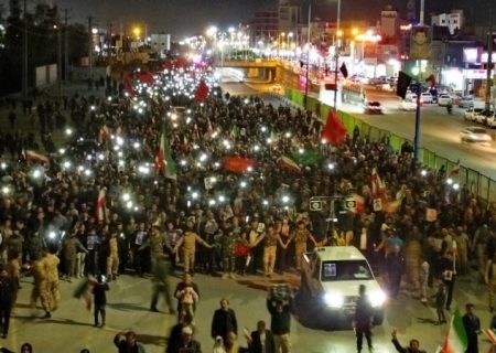 بیعت گچسارانی‌ها با رهبر سوم انقلاب+ تصاویر و فیلم