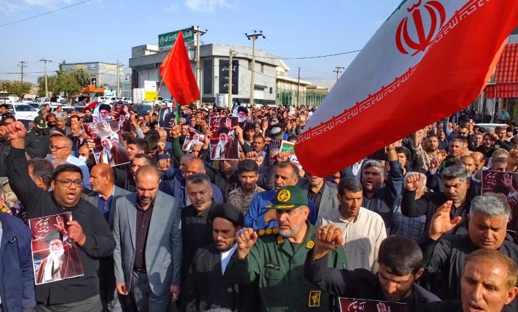 سیل خروشان گچسارانیها با فریاد «مرگ بر آمریکا»+ تصاویر