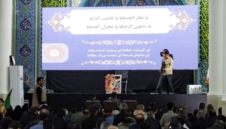 شب قدر انقلابی در بام نفت ایران+ تصاویر و فیلم