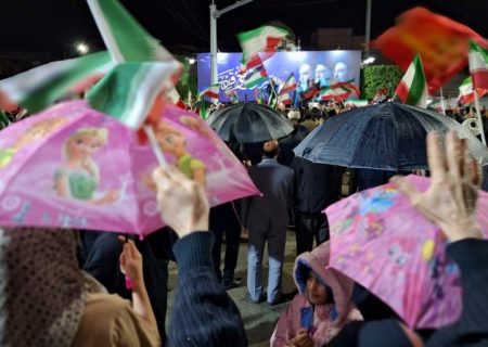 اجتماعات شبانه گچسارانی‌ها زیر باران