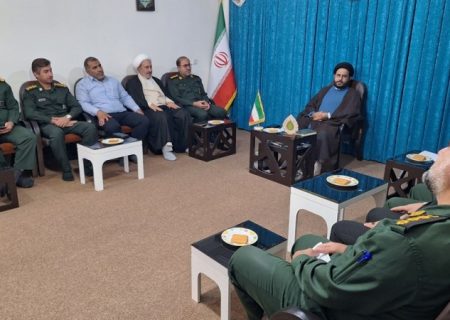 امام‌جمعه گچساران: اقتدار سپاه، دشمنان را مستأصل کرده است / سرهنگ عرفانی‌مقام: خدمت به مردم بالاترین افتخار سپاه است