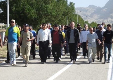 همایش پیاده‌روی خانوادگی در گچساران+ تصاویر